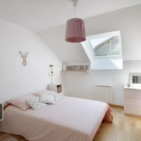 Pretty Terraced House With Garden Level In Εξ Λε Μπαν