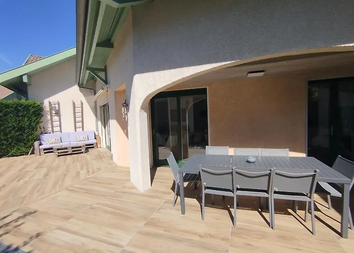 Casa vacanze Pretty Terraced House With Garden Level In *